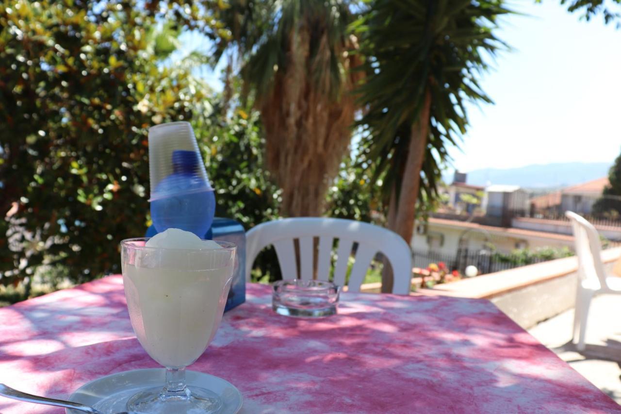Terrazza Lungomare Villa Caronia Marina Exterior photo